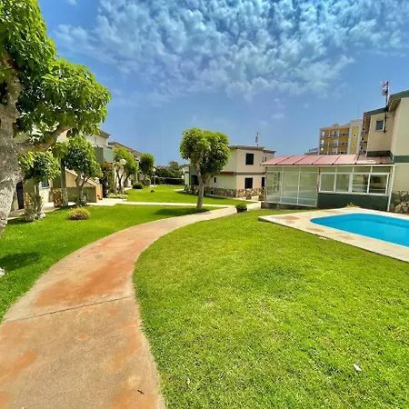 Apto En Planta Baja Con Piscina - Posta De Sol Apartament *