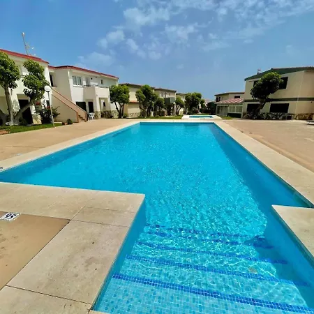 Apto En Planta Baja Con Piscina - Posta De Sol